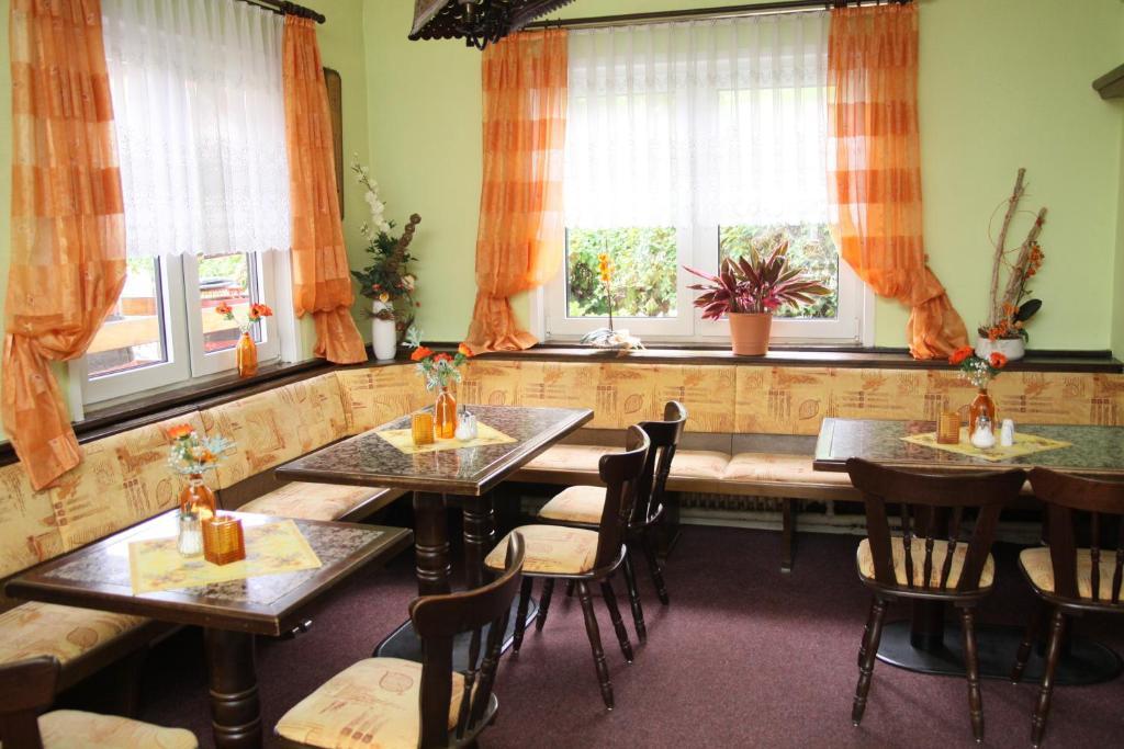 Haus Kehrwieder - Am Kur-café 3*